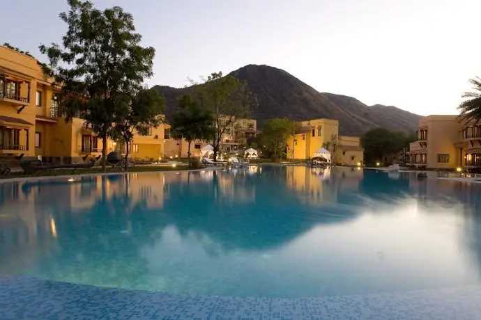 The Royal Retreat Resort & Spa